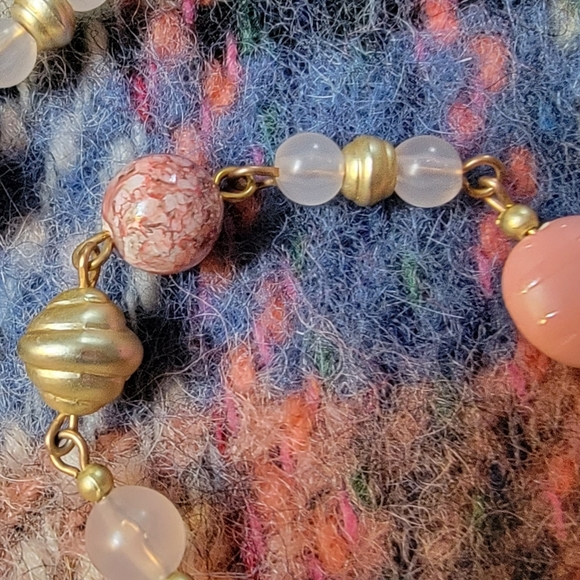 COPY - 🍨🧁Deliciously Beaded Chain Necklace🔆 - Picture 2 of 7